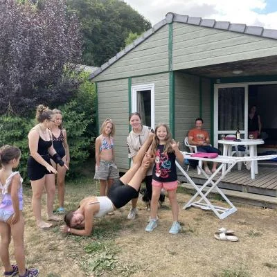 Chalet Azur : confort et nature au cœur de l’Aveyron